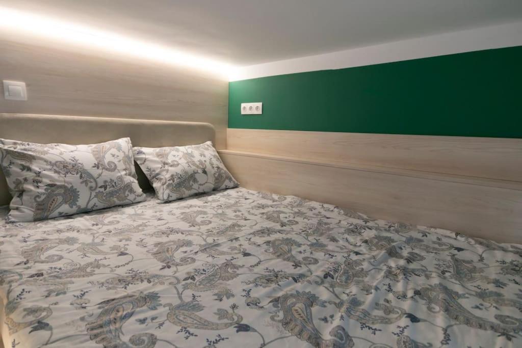 Loft Studio In The City Center Lägenhet Sofia Exteriör bild